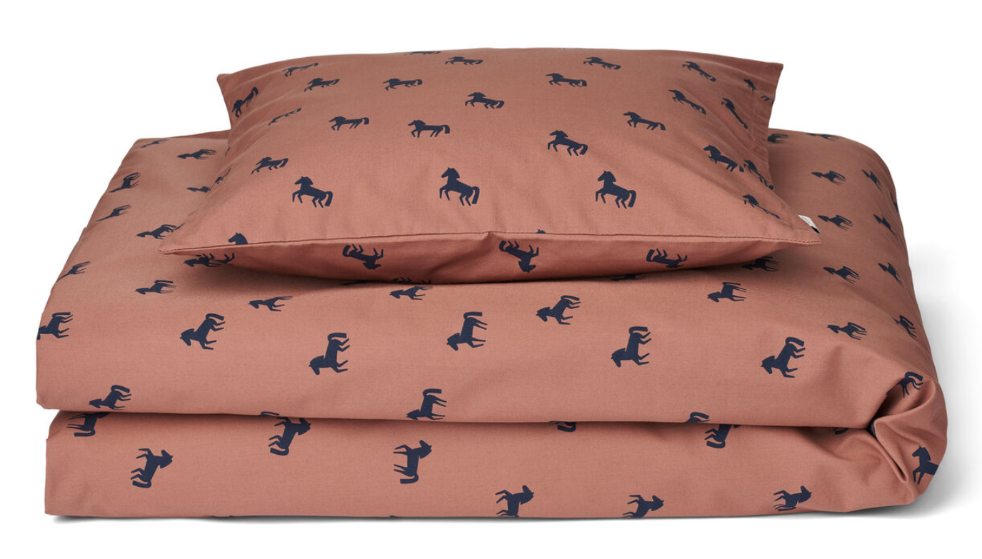 Liewood  Adult Bettwäsche "Carl", Horses/Dark Rosetta (140x200cm)