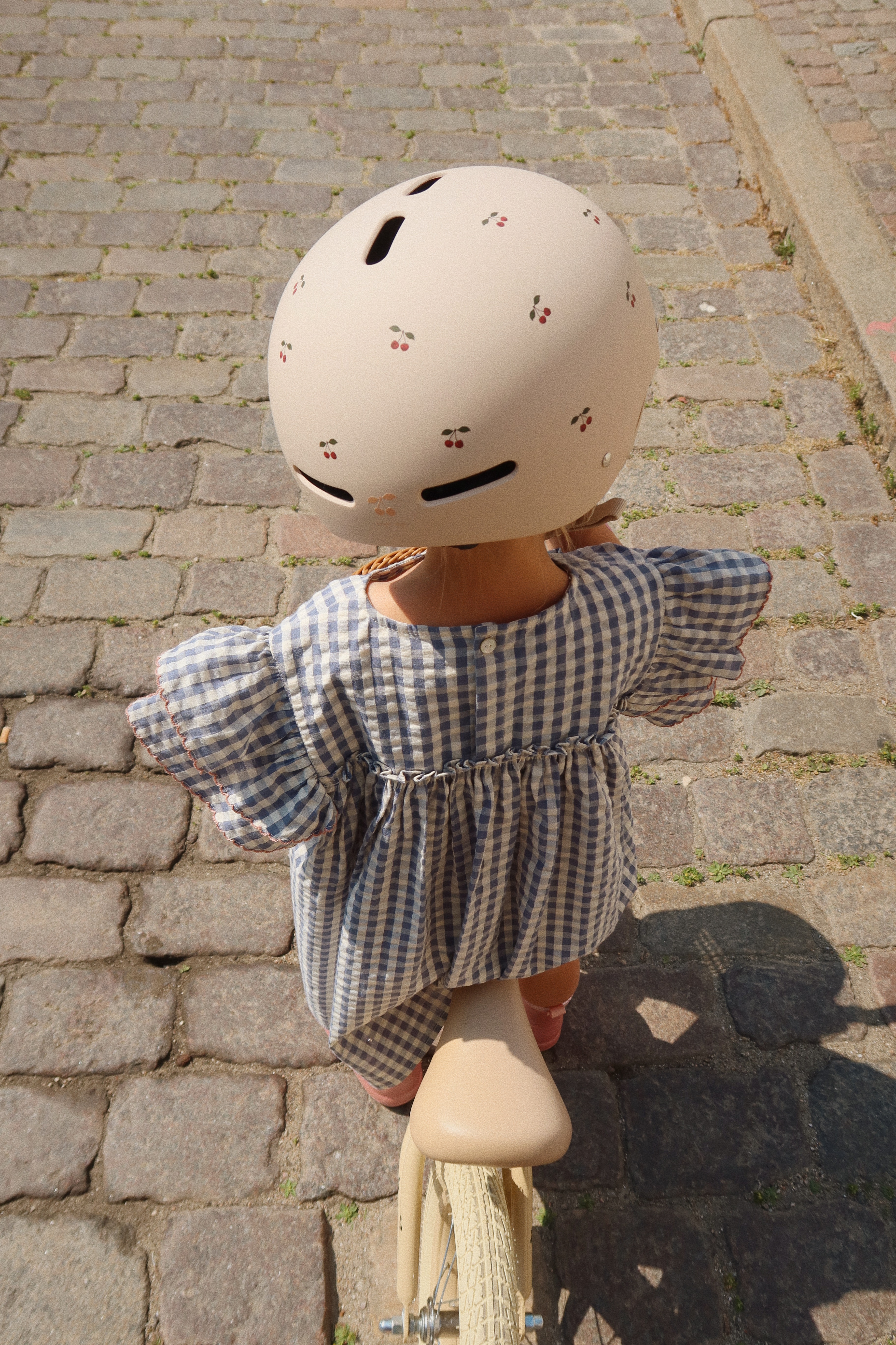 Konges slojd Fahrradhelm, Cherry